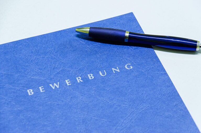転職の履歴書はどう書くべき？成功するためのポイントとは？