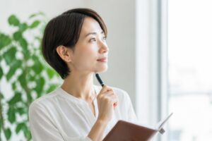 転職活動は友人に相談するべき？